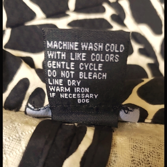 R.Q.T PETITE Black & Creamy Be Animal Print Womens 100% Cotton Jacket Shacket PM - Picture 6 of 7